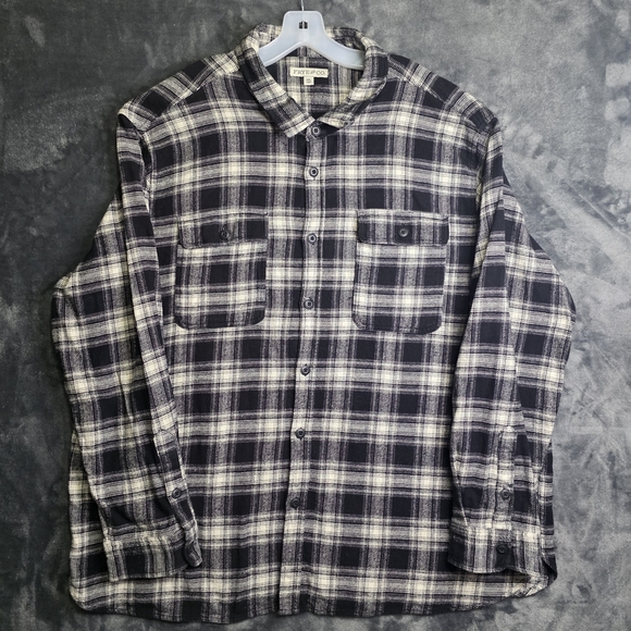 FRYE AND CO. Other - FRYE AND CO. Black and White Plaid Flannel